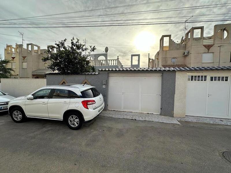 2 Cuarto Villa en venta