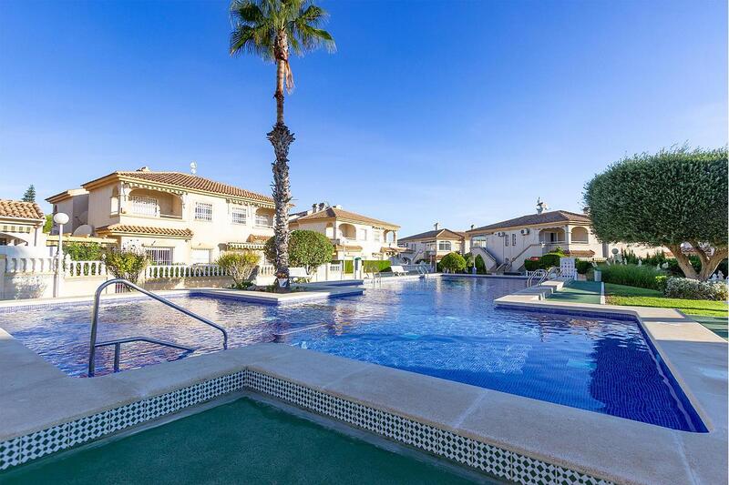 Townhouse for sale in Torrevieja, Alicante