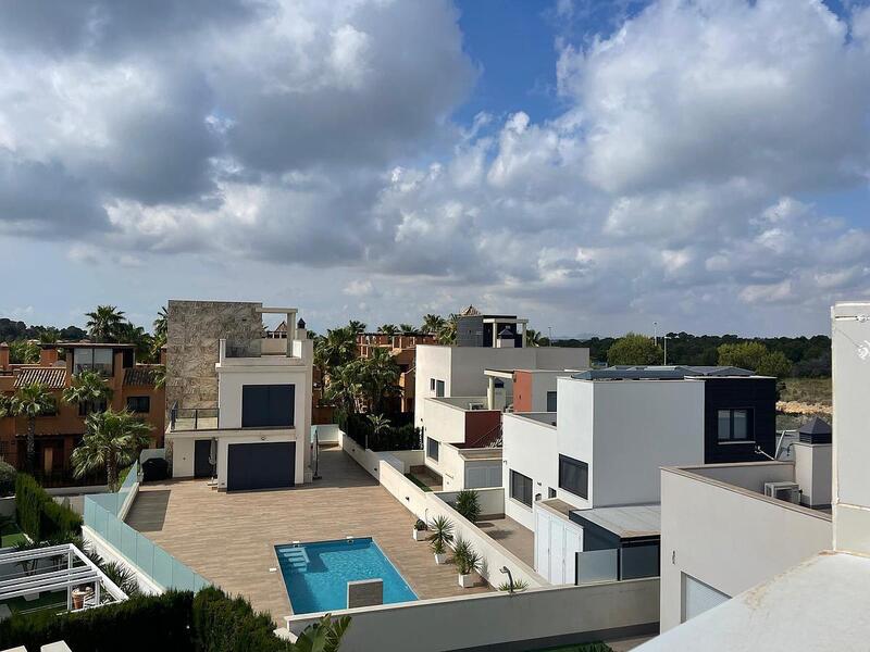 Villa à vendre dans San Miguel de Salinas, Alicante