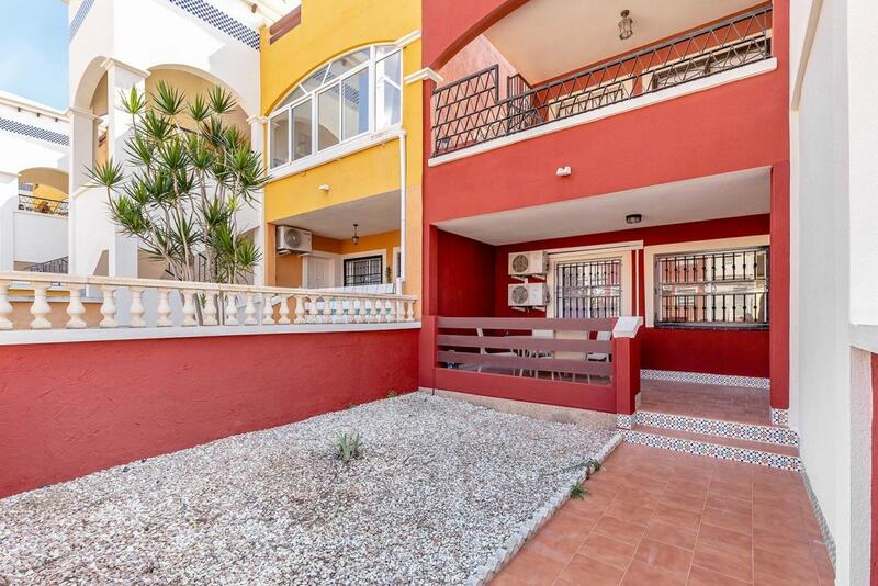 2 bedroom Townhouse for sale