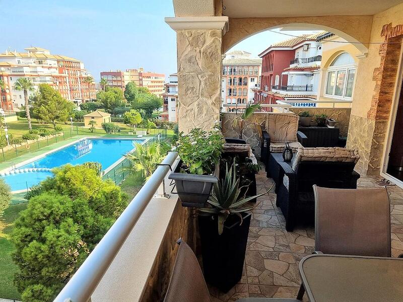 Apartment for sale in Torrevieja, Alicante