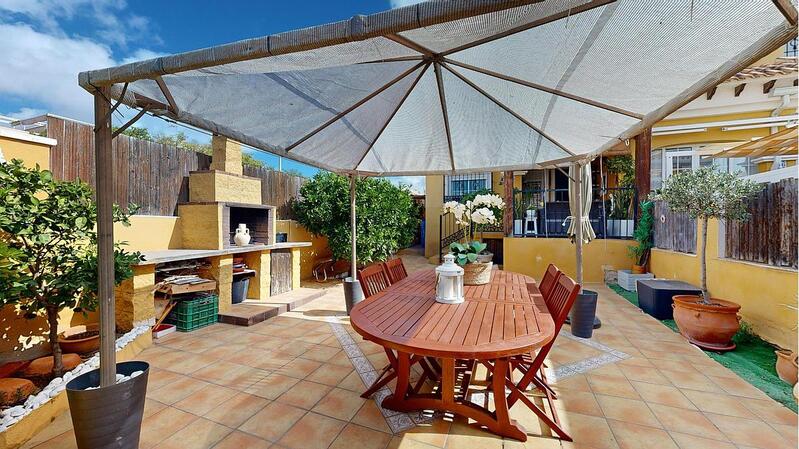 Villa for sale in Torrevieja, Alicante