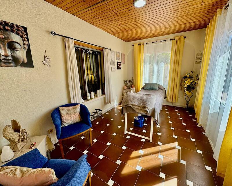 8 Schlafzimmer Landhaus zu verkaufen