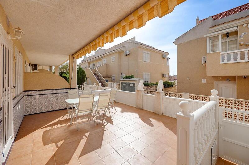 Townhouse for sale in Torrevieja, Alicante