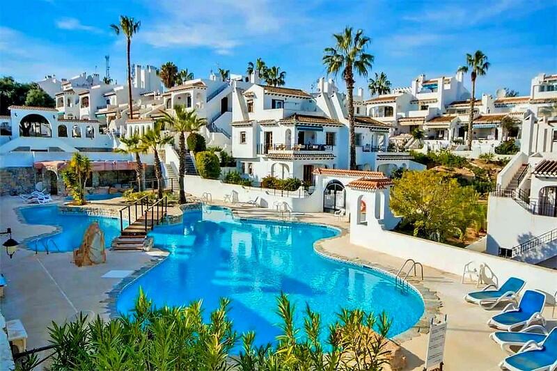 Townhouse for sale in Orihuela Costa, Alicante