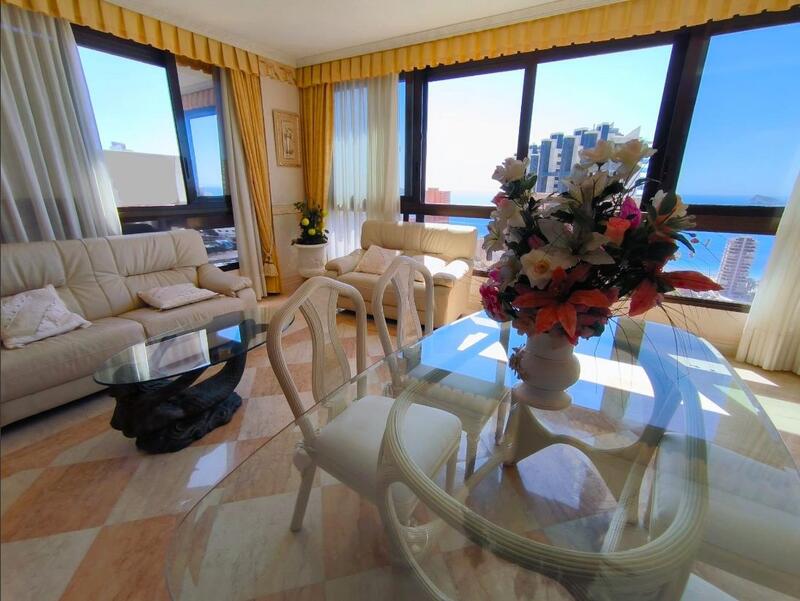 4 bedroom Apartment for sale