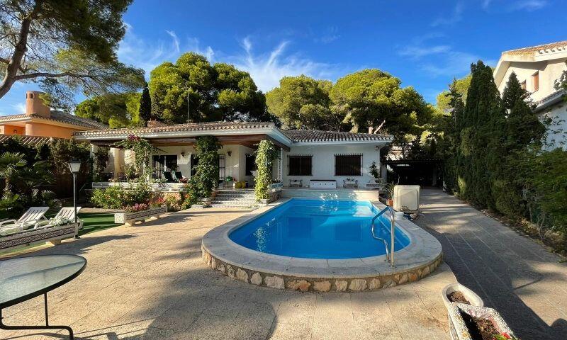 Villa zu verkaufen in Dehesa de Campoamor, Alicante