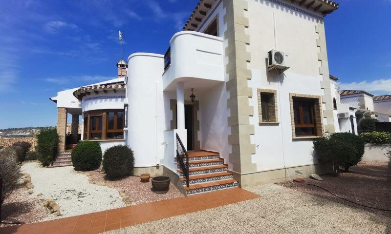 Villa Te koop in Algorfa, Alicante