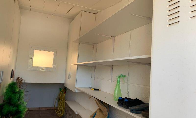 2 slaapkamer Gezinswoning Te koop