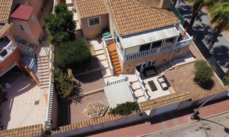 4 Cuarto Villa en venta