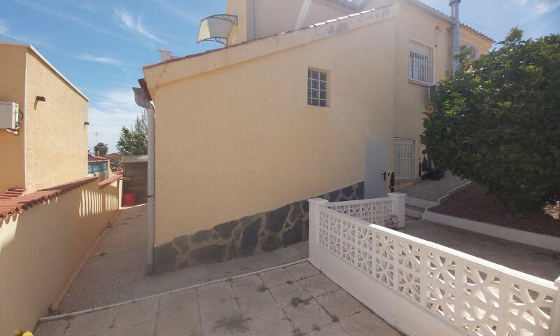 4 Cuarto Villa en venta