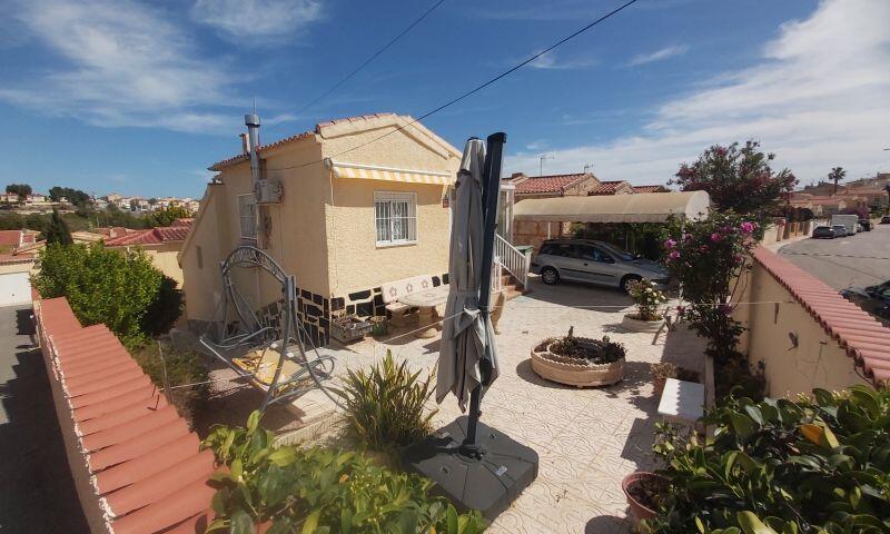 4 Cuarto Villa en venta