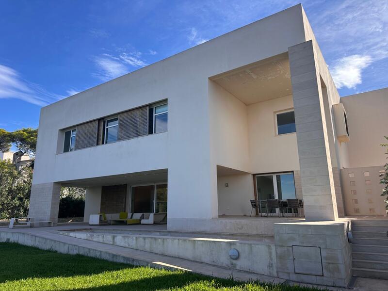 4 Cuarto Villa en venta