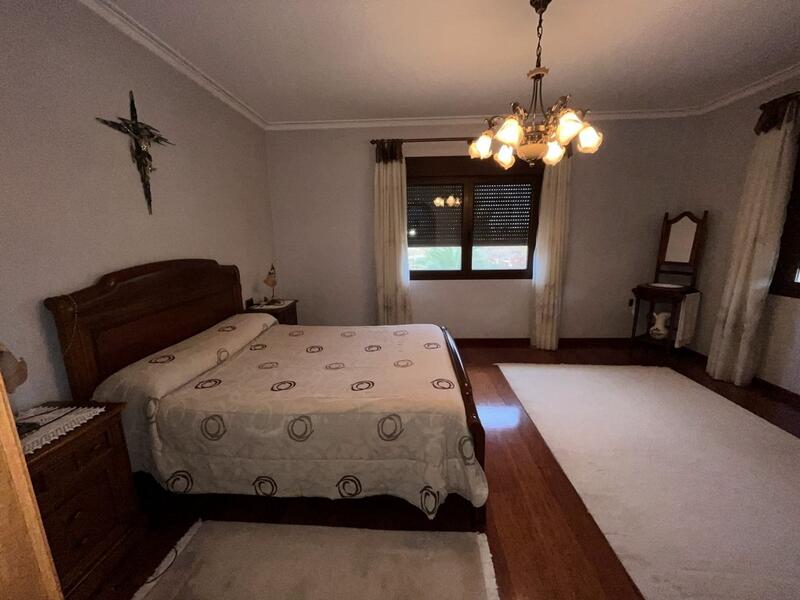 7 Cuarto Villa en venta