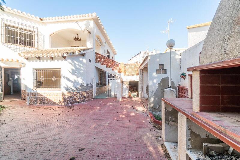 2 Cuarto Villa en venta