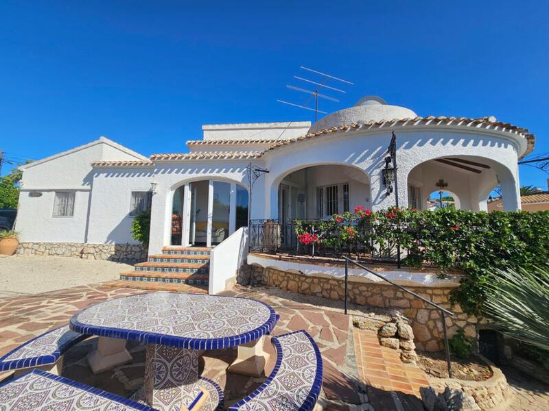 Villa til salgs i Javea, Alicante