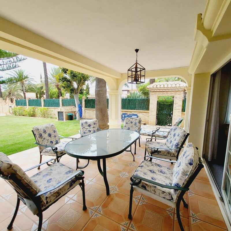 7 bedroom Villa for sale