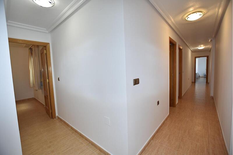 4 slaapkamer Appartement Te koop