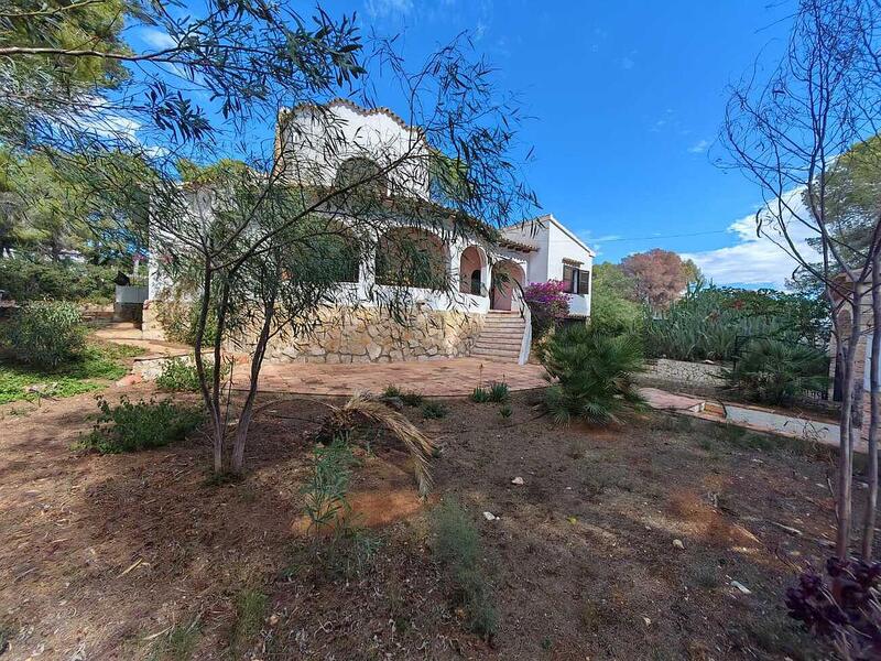 Villa til salg i Moraira, Alicante