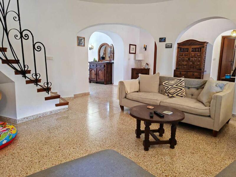 4 bedroom Villa for sale