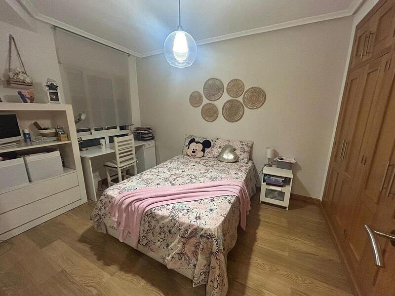 4 chambre Appartement à vendre