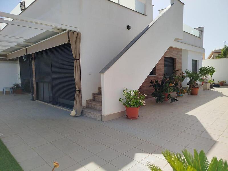 2 bedroom Villa for sale