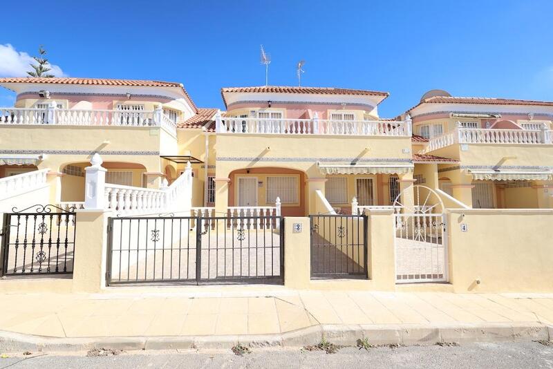 Townhouse for sale in Orihuela Costa, Alicante