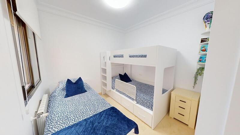 2 slaapkamer Appartement Te koop