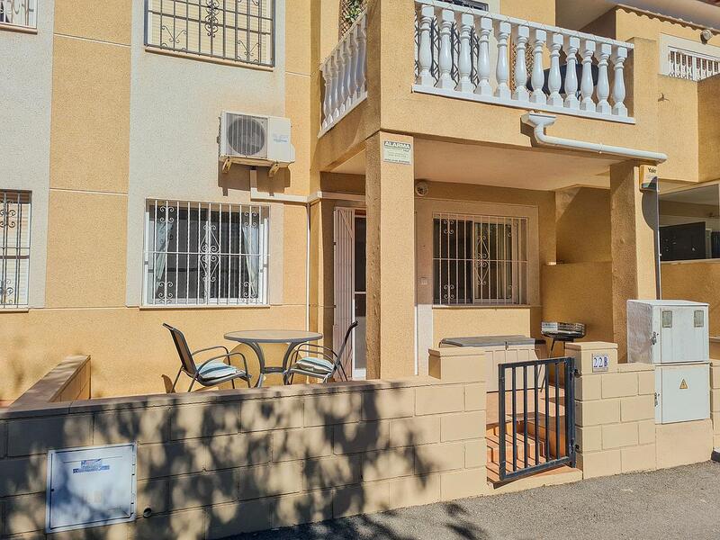 Apartment for sale in Los Balcones, Alicante