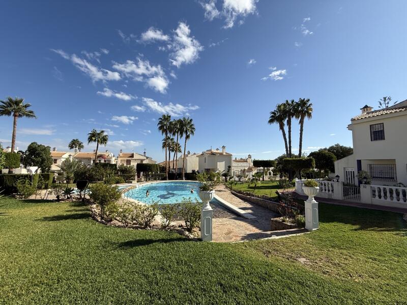 Apartment for sale in Torrevieja, Alicante