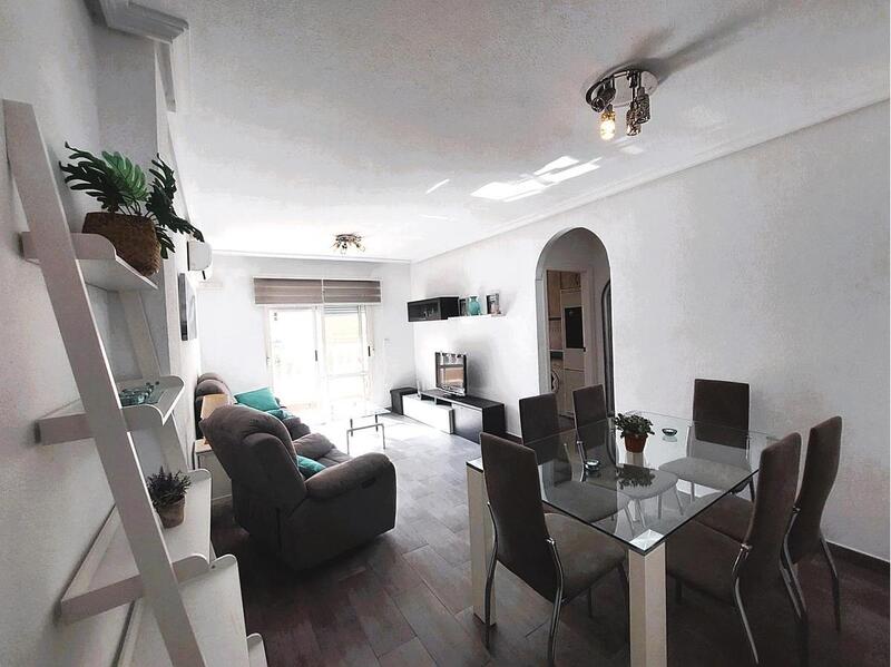 2 slaapkamer Appartement Te koop