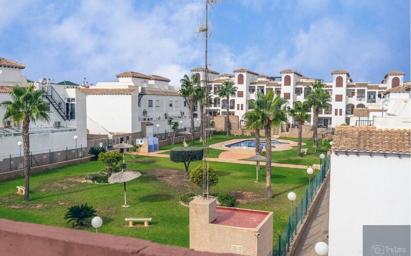 Maison de Ville à vendre dans Punta Prima, Alicante