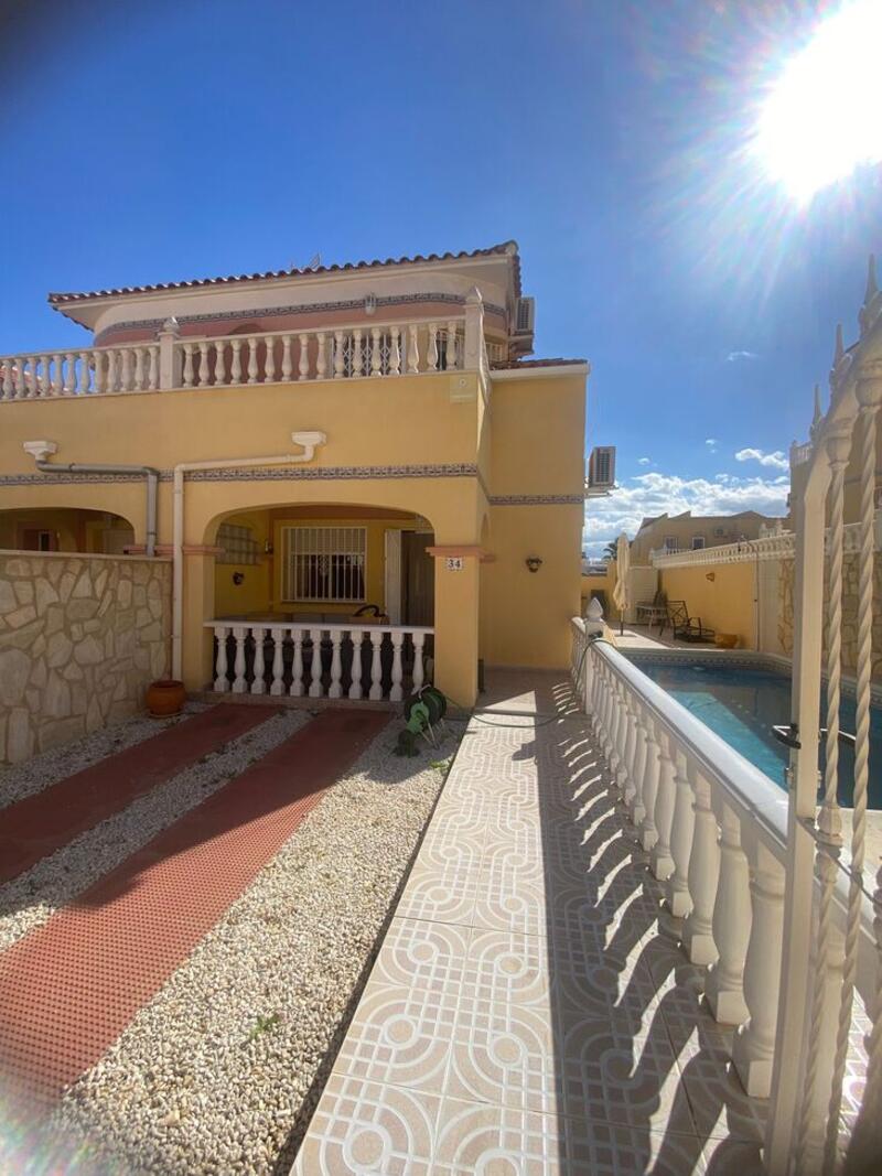 Деревенский Дом продается в Villamartin, Alicante