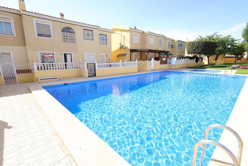 Maison de Ville à vendre dans San Miguel de Salinas, Alicante