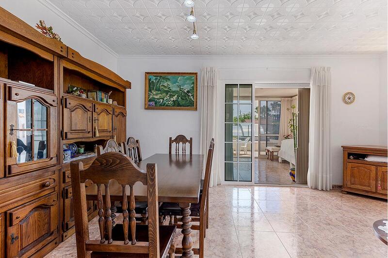 2 Cuarto Villa en venta