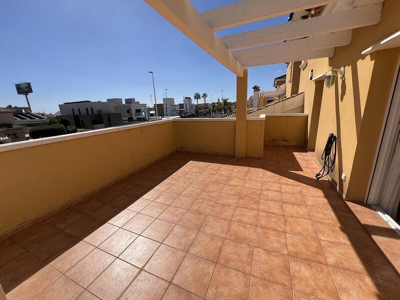 4 Cuarto Villa en venta