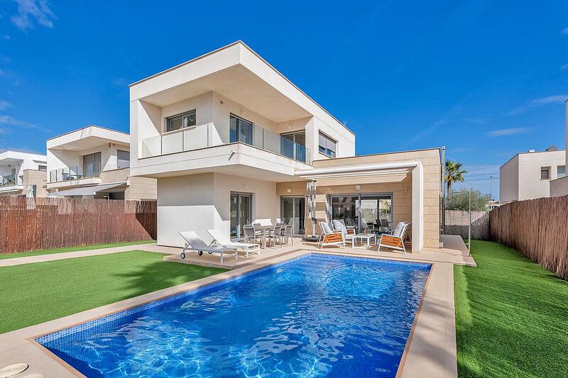 Villa til salgs i Orihuela, Alicante