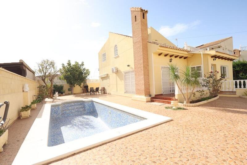 Villa for sale in Orihuela Costa, Alicante