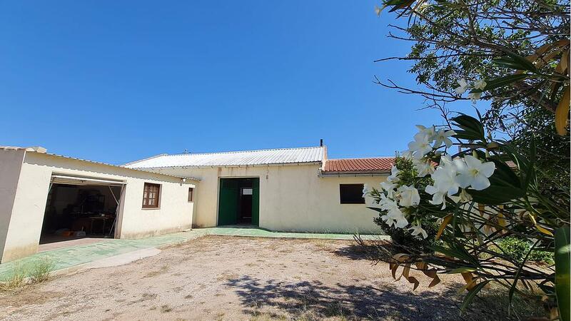 4 Schlafzimmer Landhaus zu verkaufen