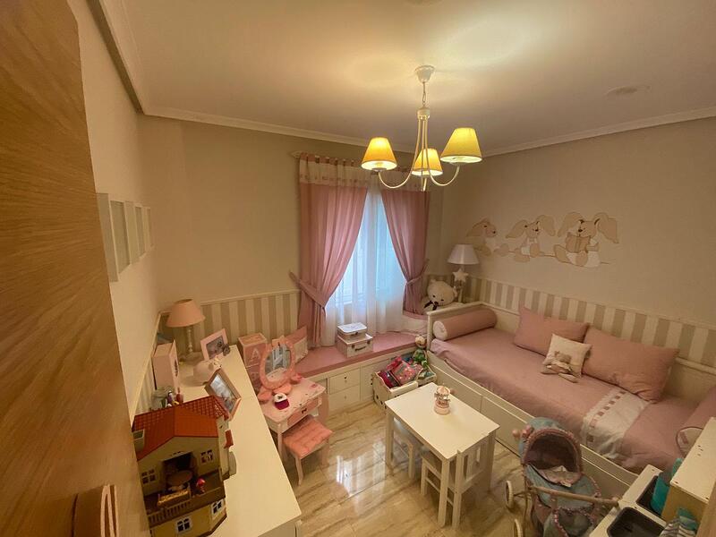 3 bedroom Apartment for sale