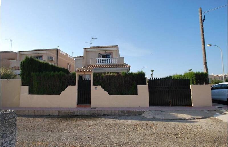 Villa Te koop in Torrevieja, Alicante