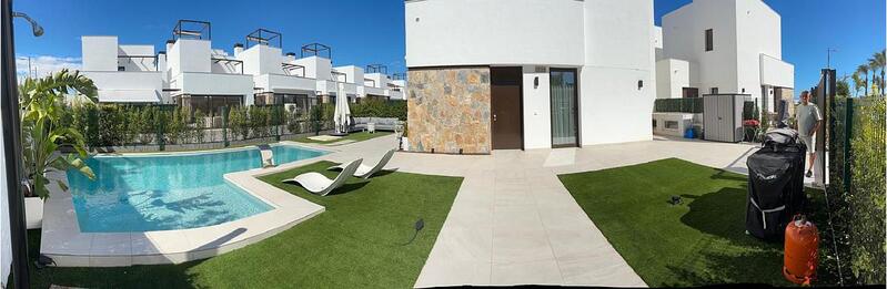 Villa for sale in Torre Pacheco, Murcia