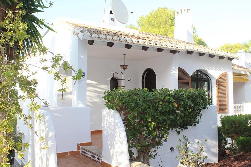 Villa en venta en Orihuela Costa, Alicante