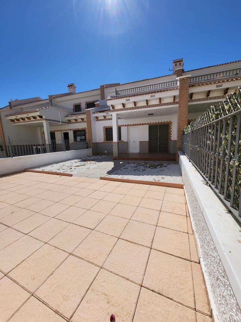 Villa en venta en San Miguel de Salinas, Alicante