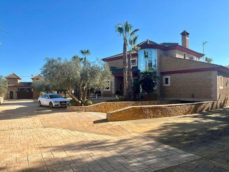 4 Cuarto Villa en venta