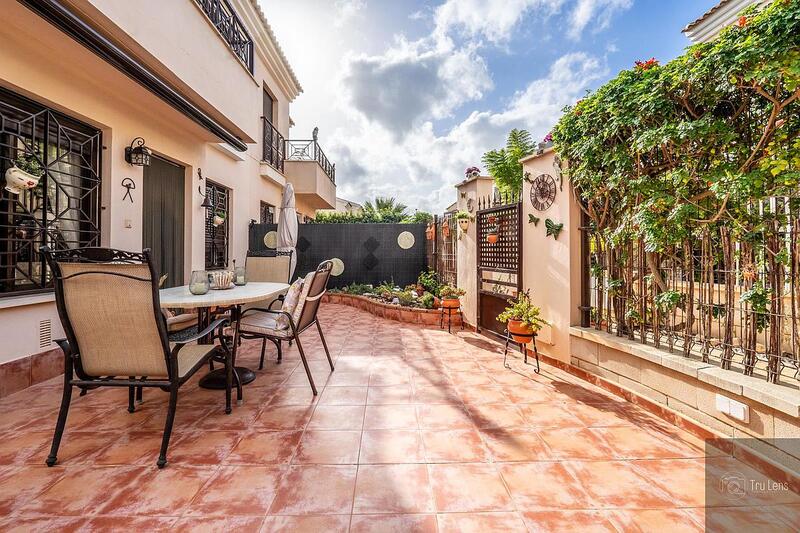 3 Cuarto Villa en venta