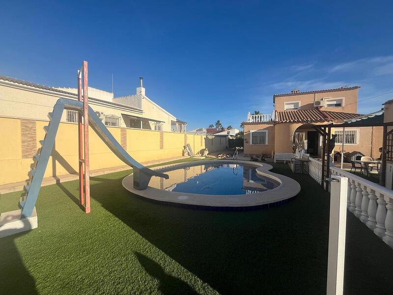 5 Cuarto Villa en venta