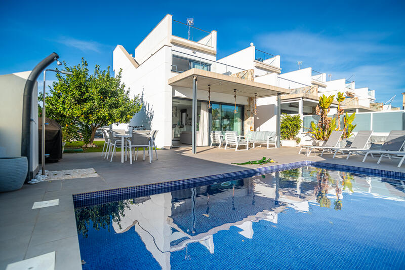 Villa till salu i Orihuela Costa, Alicante