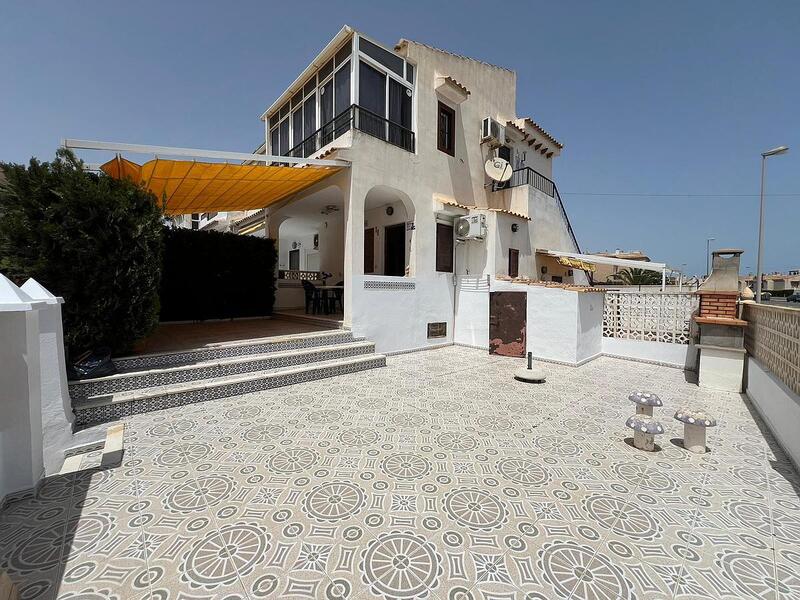 Townhouse for sale in Torrevieja, Alicante