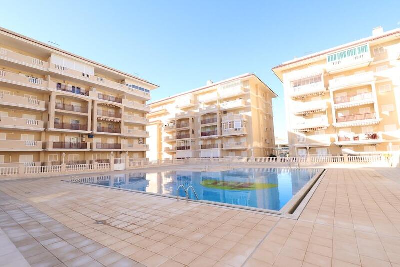 Apartamento en venta en Torrevieja, Alicante